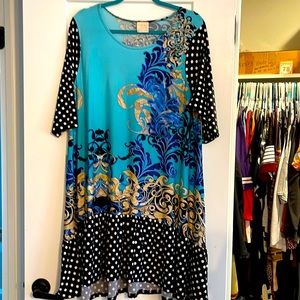 Zadie B long tunic or mid length dress.